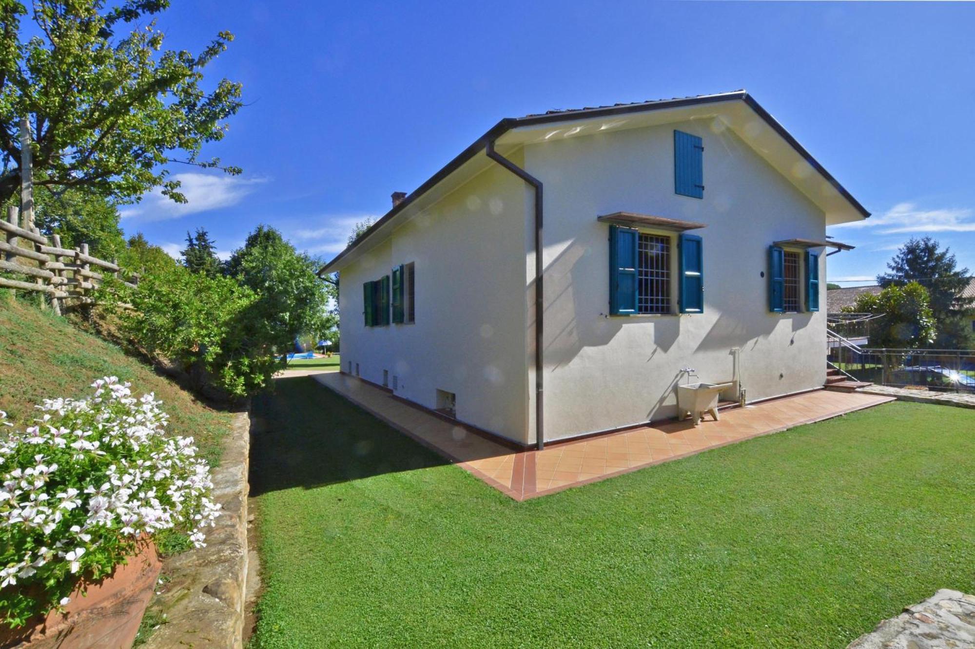 Casa Andreini - Happy Rentals Капанари Екстериор снимка
