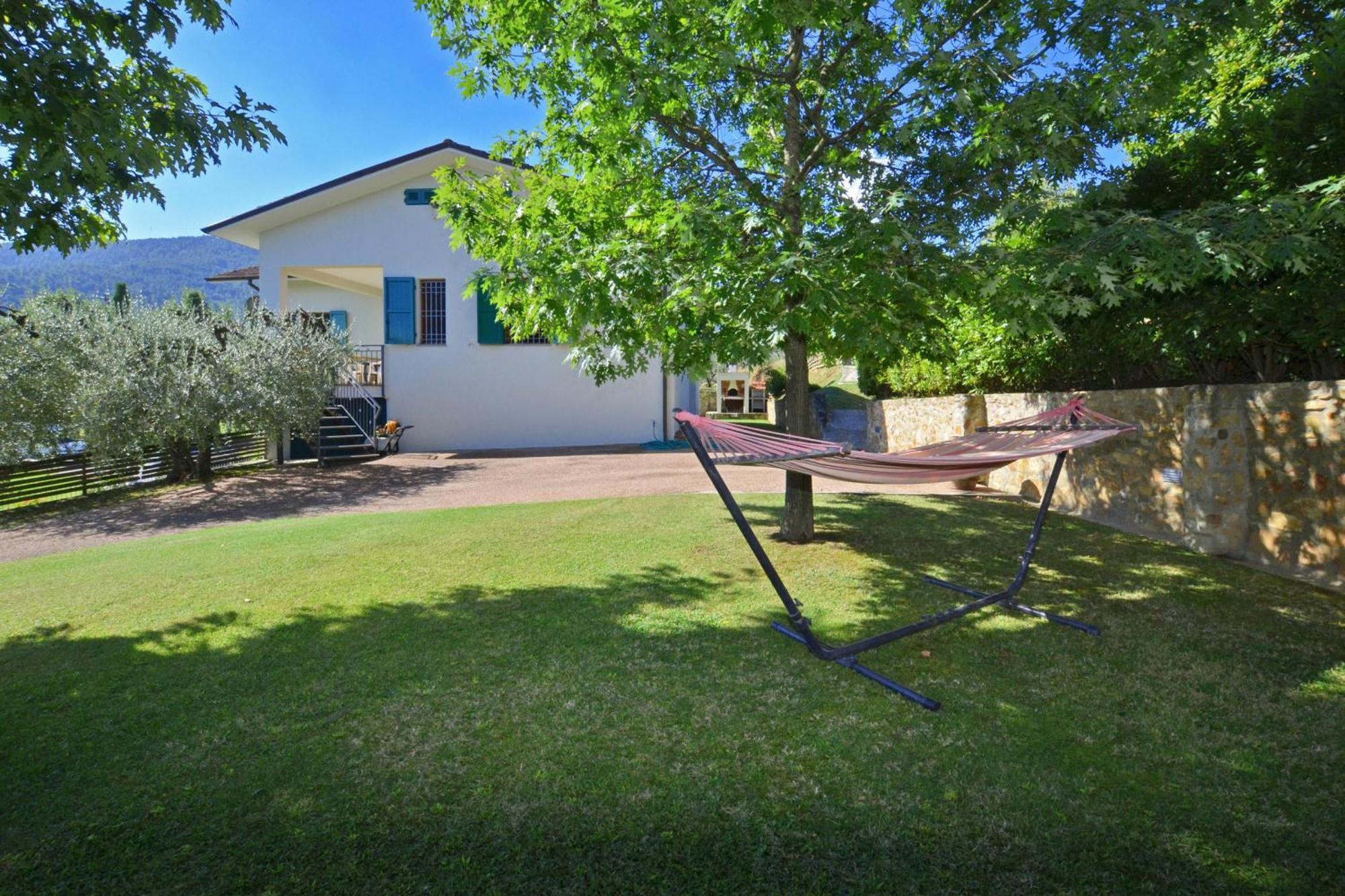 Casa Andreini - Happy Rentals Капанари Екстериор снимка